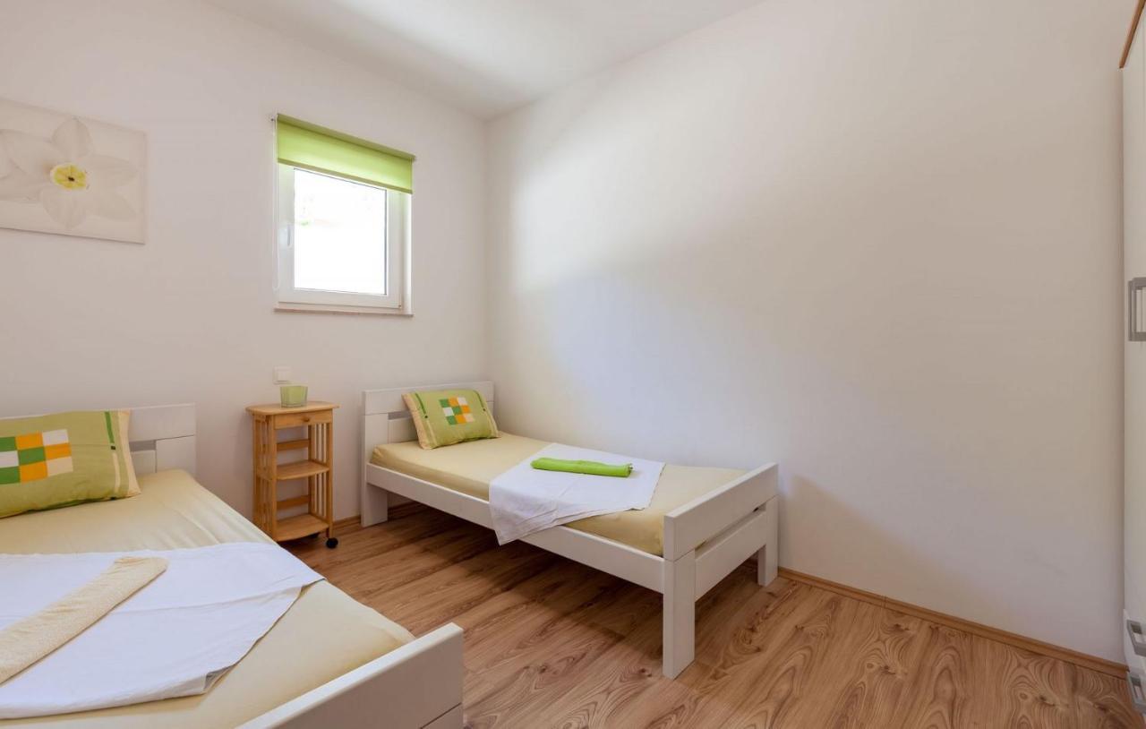 Apartments With A Parking Space Stanici, Omis - 17894 Exterior photo